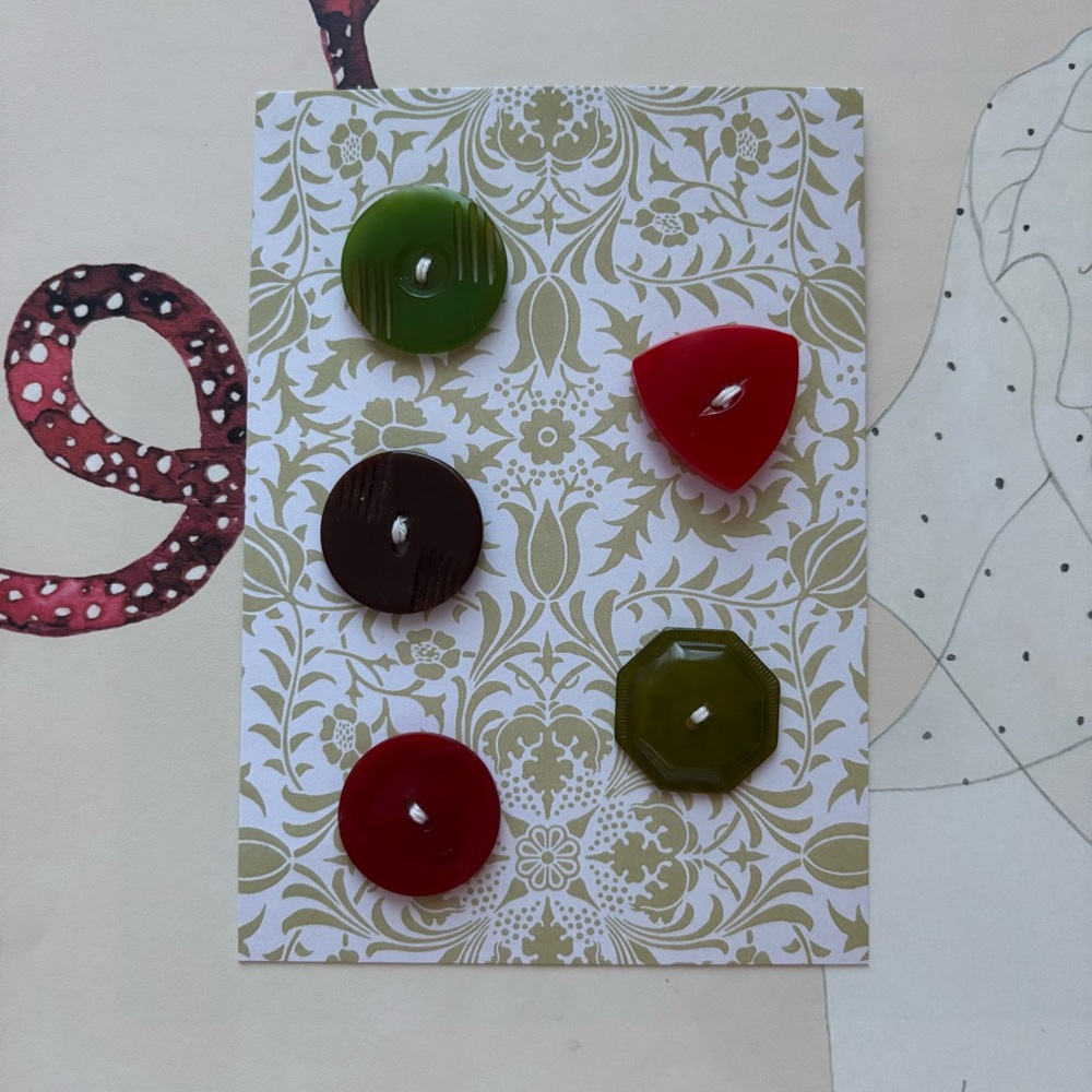 Vintage Carved Bakelite Button Set of Five - Red, Brown, Green - 1940s